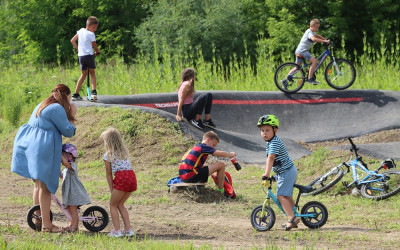 Jak zbudować pumptrack w swoim ogrodzie?